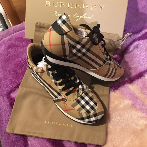 🆕AUTHENTIC BURBERRY SIZE 9 Vintage check SNEAKER - Picture 9 of 10